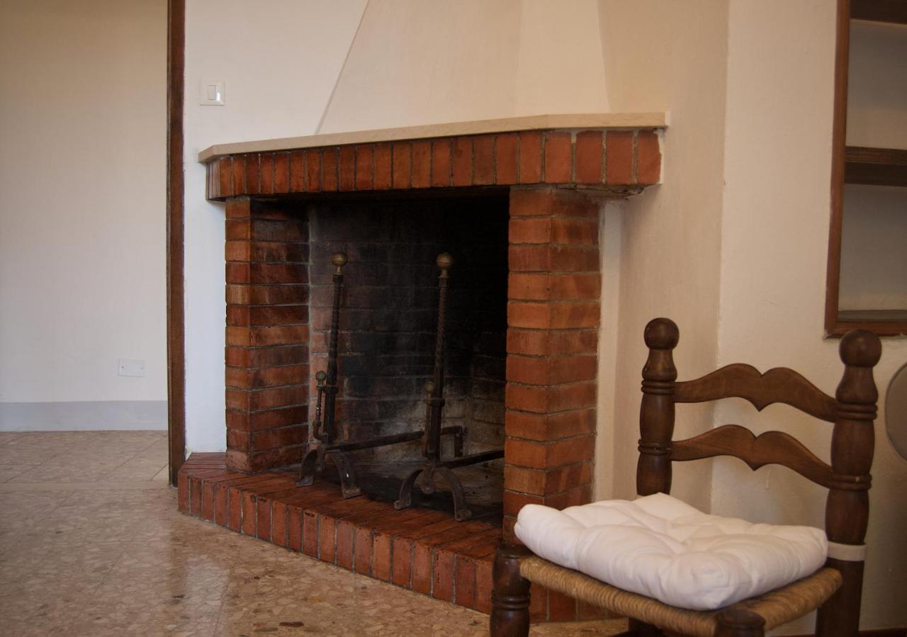Casa Di Canfreo Lari Kültér fotó